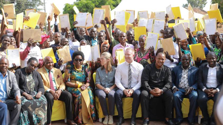 GIZ BIBANJA PHOTO sanyu fm