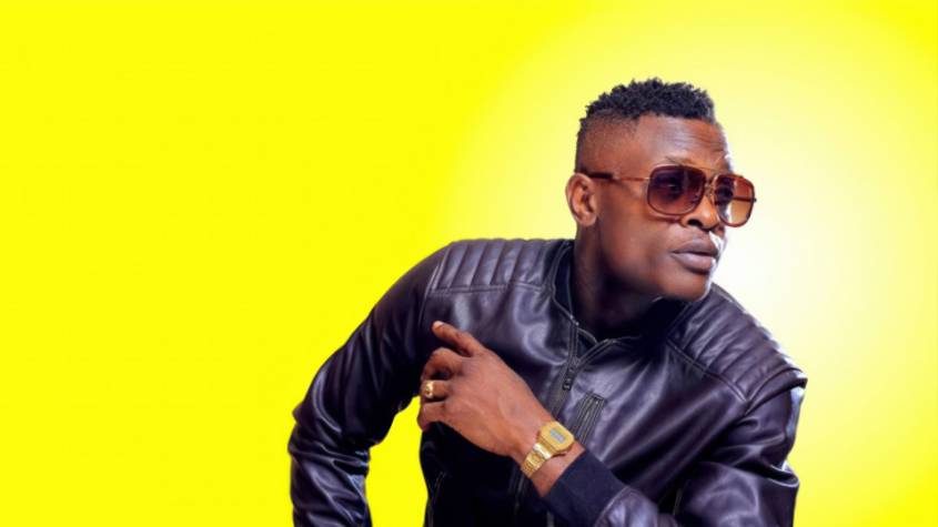 I Am Tired of Looking After Jose Chameleon – Weasel jose_chameleon_2042-full1699002829