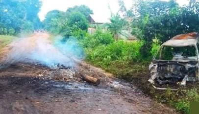 Mob Sets Ablaze Cattle Theft Suspect and Vehicle