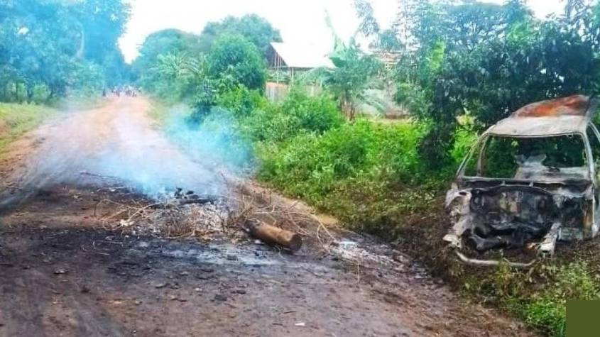 Mob Sets Ablaze Cattle Theft Suspect and Vehicle