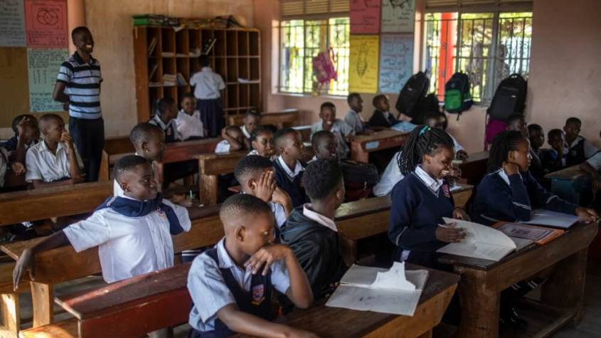 Arts Teachers Threaten to Resume Strike Over Salary Harmonization Delay