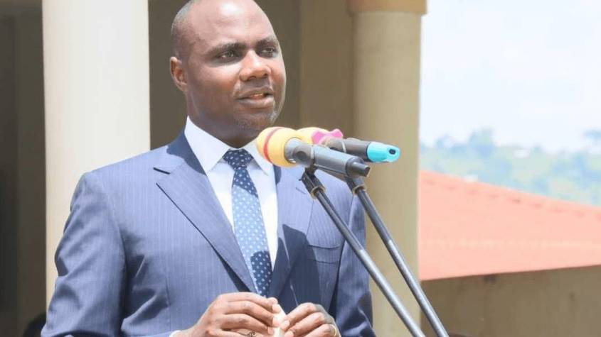 Govt Confirms Enhancement for Arts Teachers to Commence at Opening of Next FY