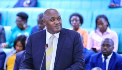 Government Maintains Pay for Medical Interns