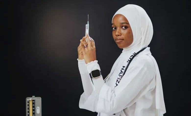 Ministry Approves Veils for Muslim Health Trainees