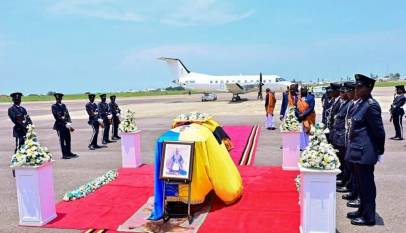 Tooro's Prime Minister demands calm in the face of the succession dispute.