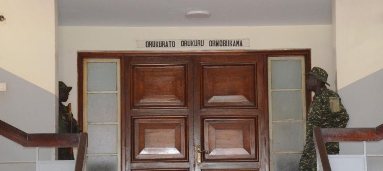 Security Blocks Tooro Rukurato Sitting