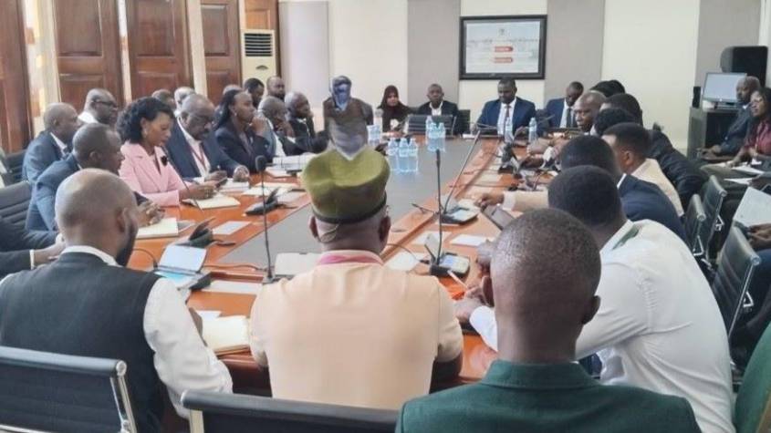 Government Seeks Two Weeks to Resolve Wi-Fi Hotspot Licensing Dispute